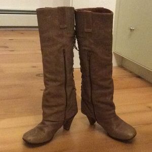 Gentle Souls soft leather lace up boots